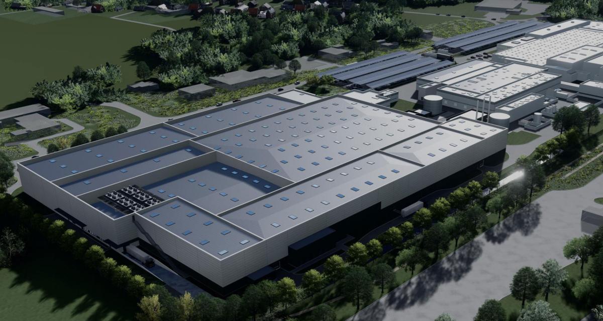 Macron vante le lien entre industrie et écologie dans une future usine de batteries électriques