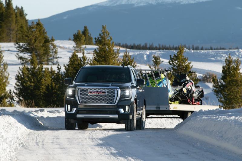  - Le nouveau GMC Yukon s'affirme face aux Tahoe & Suburban 2