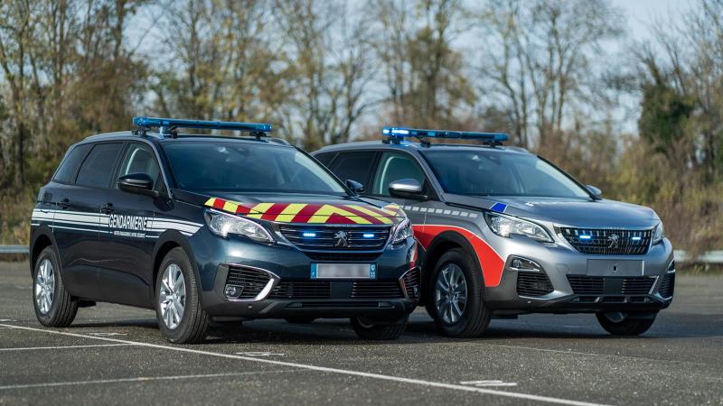 La Police et la Gendarmerie françaises en Peugeot 5008 1
