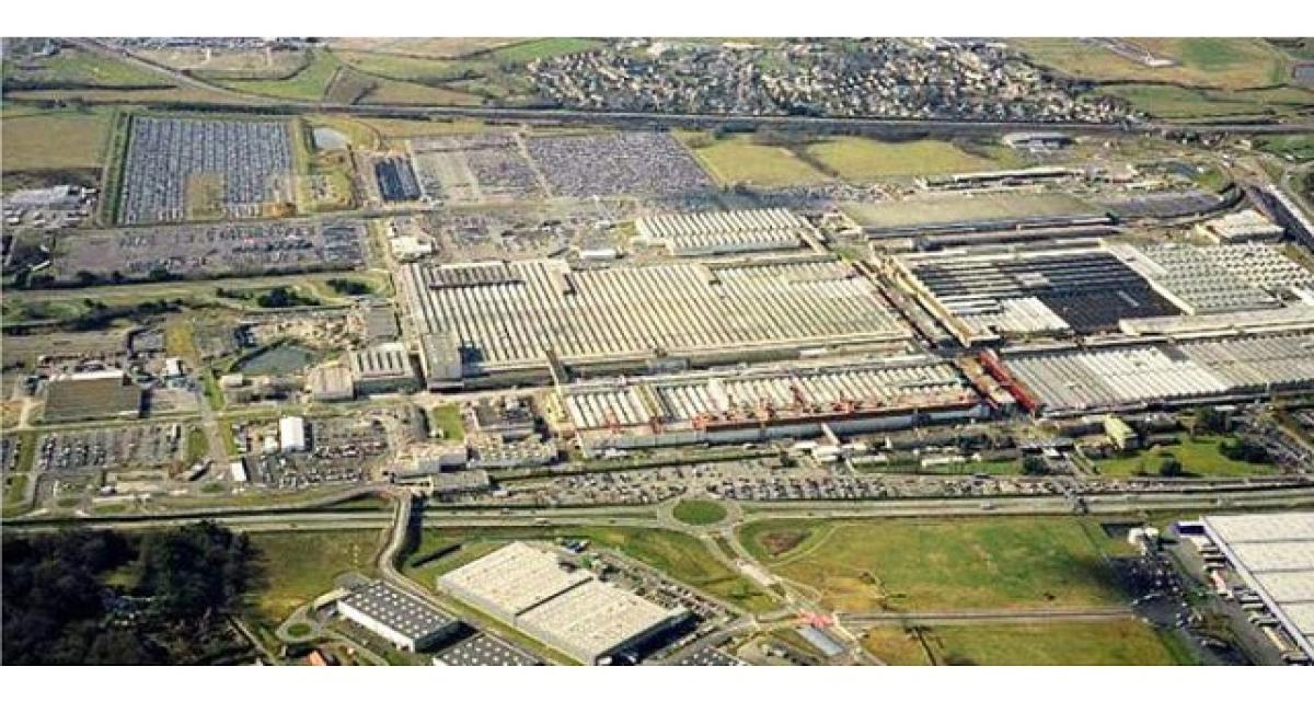Pénurie de semi-conducteurs : l'usine PSA de Rennes redémarre