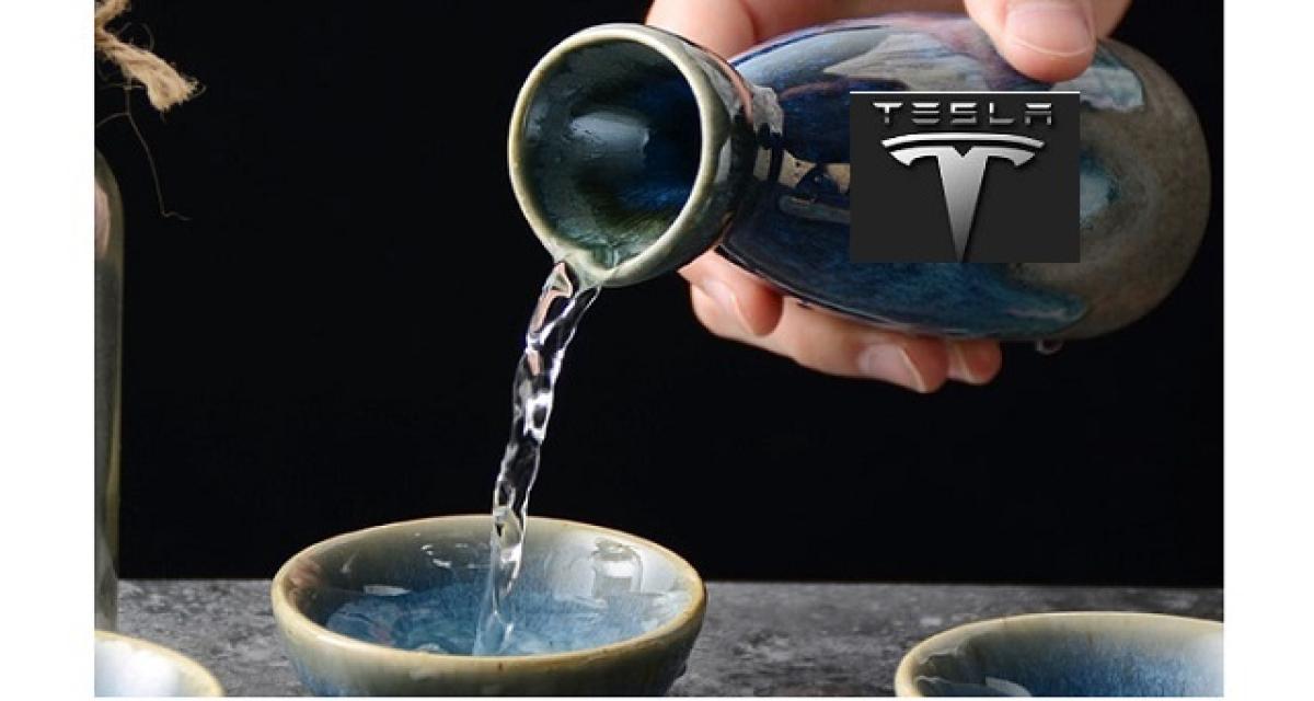 Chine:Tesla met de l’eau dans son saké, par peur de l'être (saqué)