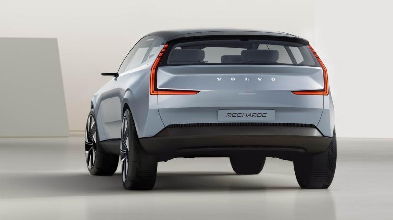  - Volvo Concept Recharge 1