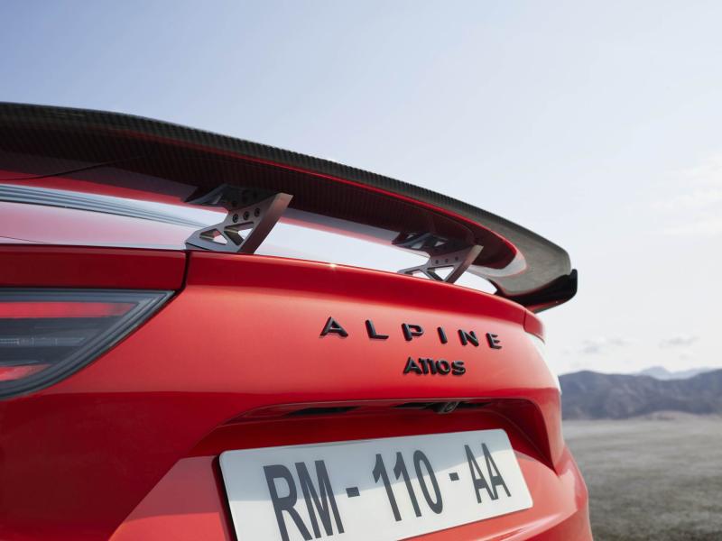  - L'Alpine A110 grimpe à 300 ch et repense ses gammes 1