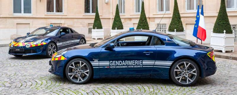 Alpine A110 de la Gendarmerie au rapport ! 1
