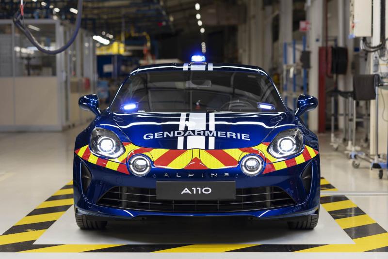 Alpine A110 de la Gendarmerie au rapport ! 1