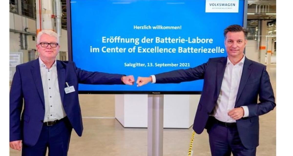 Volkswagen prêt à céder des parts de sa division batteries