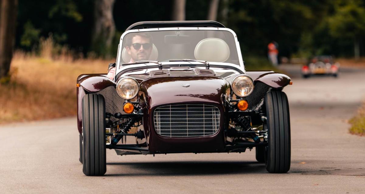 Caterham Super Seven 600 and 2000: long live the disco!