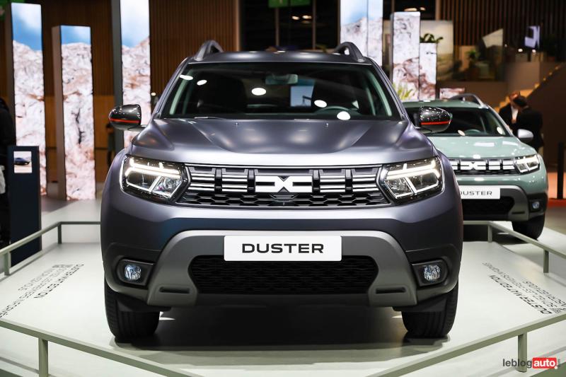  - Mondial de Paris 2022 - Dacia Duster et Duster Mat Edition