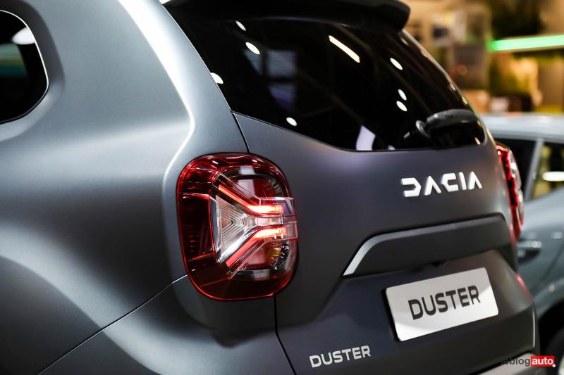  - Mondial de Paris 2022 - Dacia Duster et Duster Mat Edition