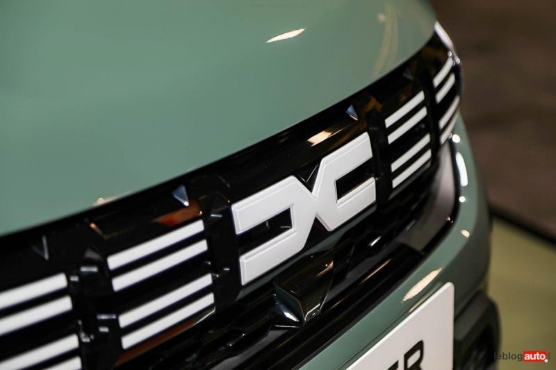 Mondial de Paris 2022 - Dacia Jogger Hybrid