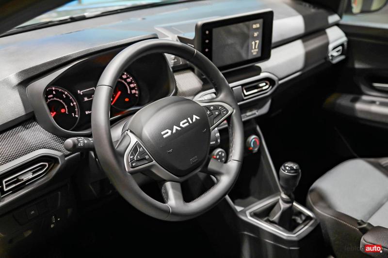 Mondial de Paris 2022 - Dacia Jogger Hybrid