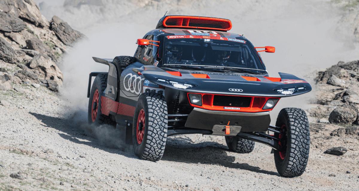 Dakar 2023 : Ekström et Audi enlèvent le prologue