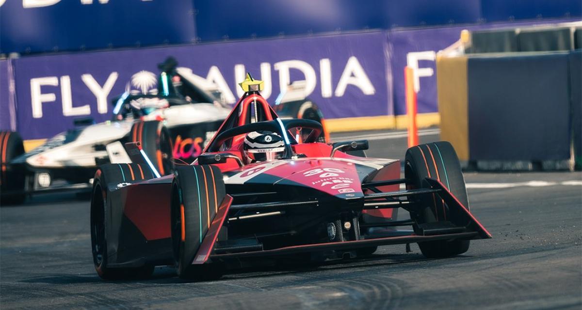 Formule E 2023 Mexico : Jake Dennis l'emporte