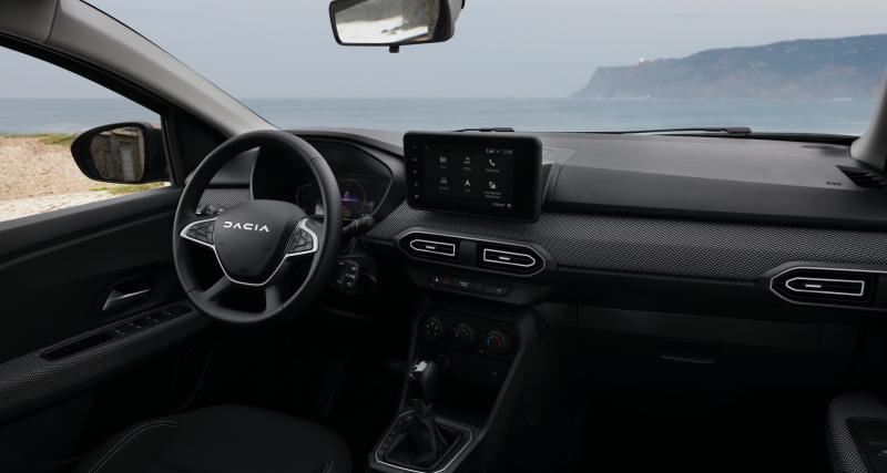 Essai Dacia Jogger Hybrid de 140 ch - Instrumentation numérique et boite automatique