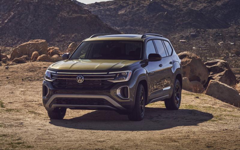  - VW Atlas Peak