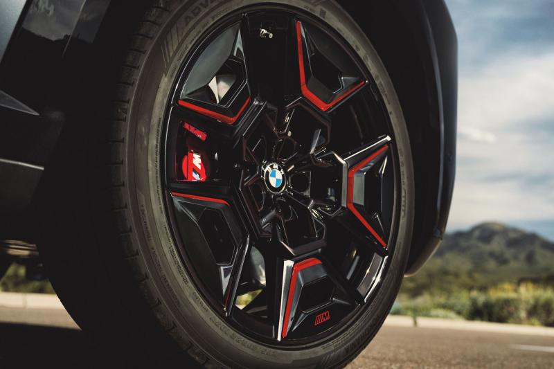  - BMW XM Label Red