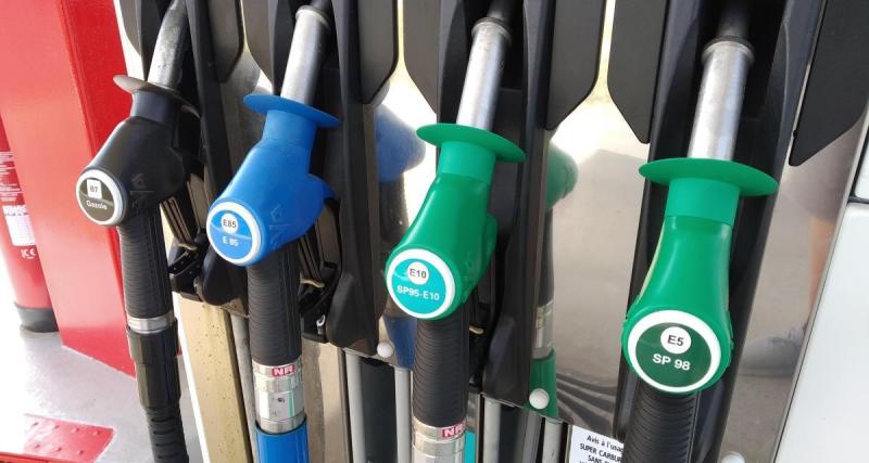 Carburant : le gouvernement veut une baisse des prix plus rapide 