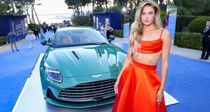 Enorme : la première Aston Martin DB12 vendue pour 1,6 million de dollars