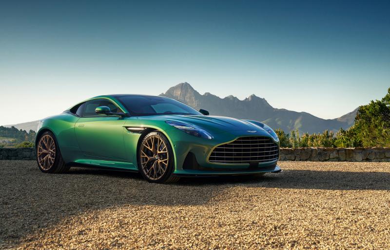  - Aston Martin DB12 officiel