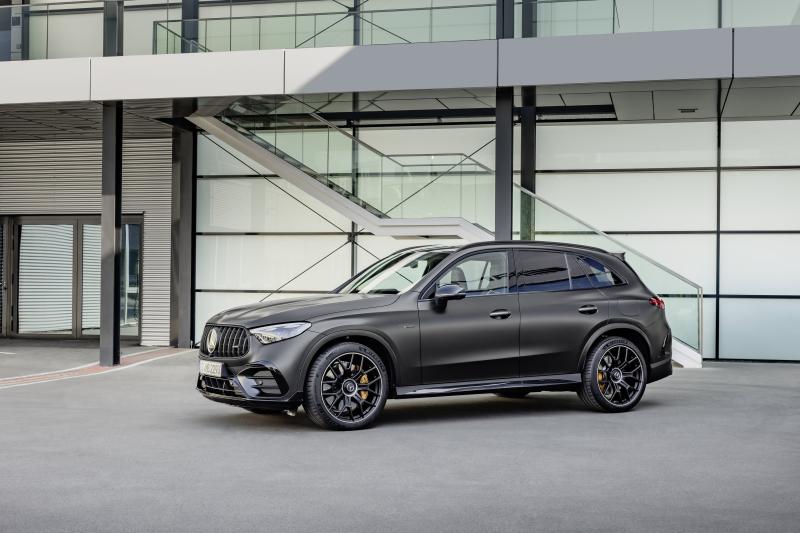  - Mercedes AMG GLC