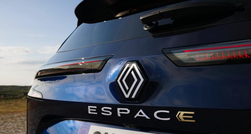 [VIDÉO] Essai Renault Espace de 200 ch - La magie du 4Control