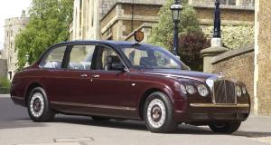 C'est quoi la voiture que le roi Charles III utilise en France ?