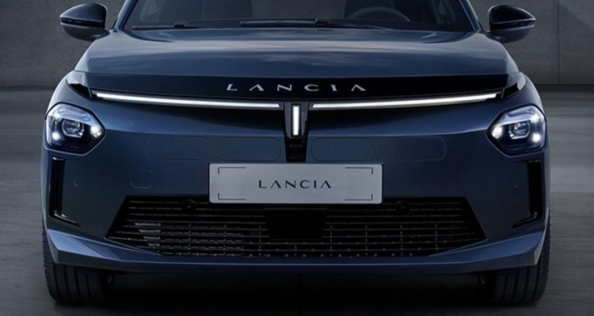 Lancia Ypsilon: Les pieds dans la moquette.