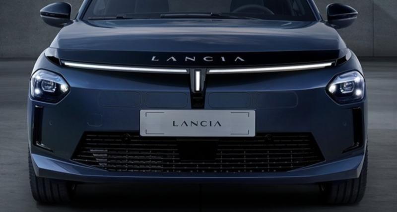  - Lancia Ypsilon: Les pieds dans la moquette.