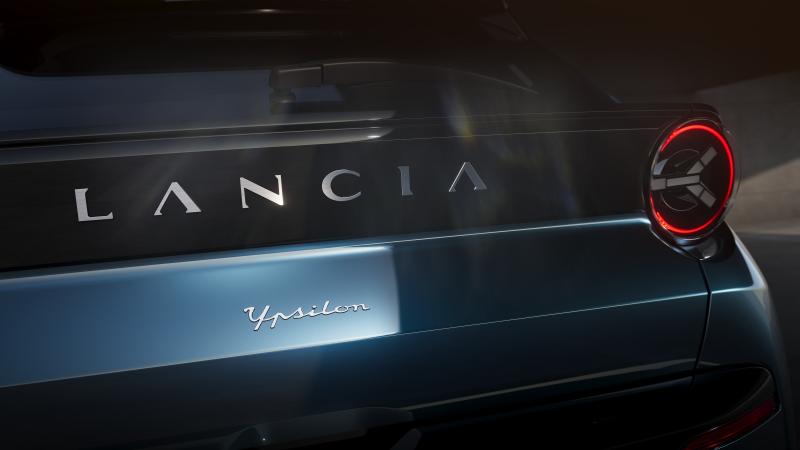  - Lancia Ypsilon EV 2024