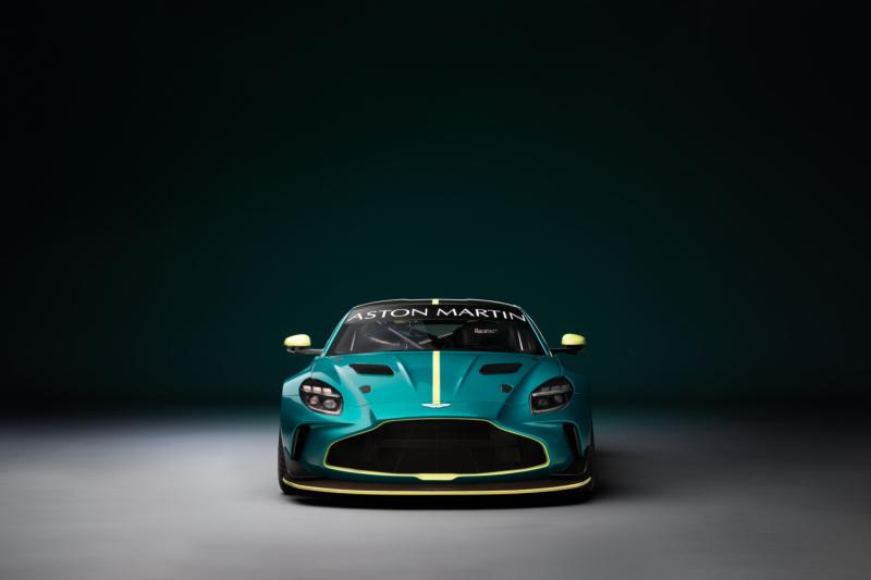  - Aston Martin Vantage GT4 2024