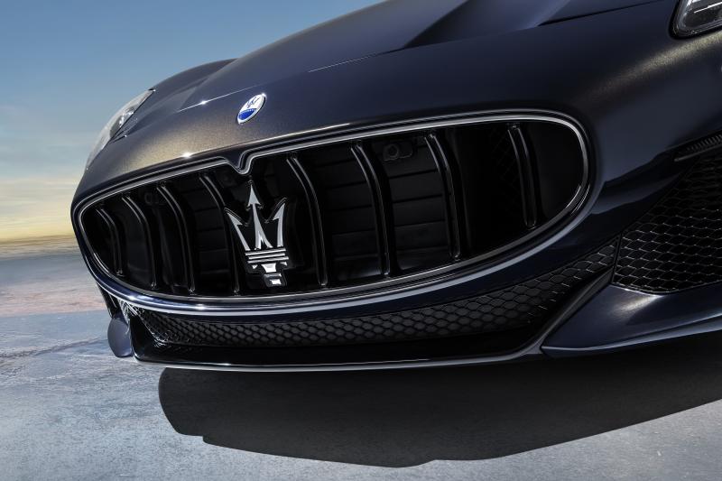  - Maserati GrandCabrio
