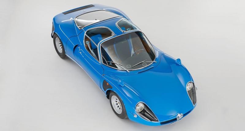 - Alfa Romeo 33 Stradale Blu