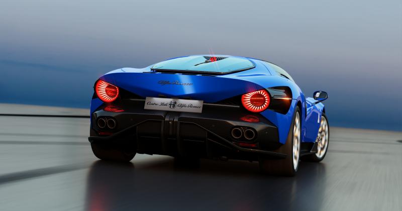  - Alfa Romeo 33 Stradale Blu