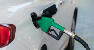 1,50 € le litre de carburant, l'idée populiste de 40 millions d'automobilistes