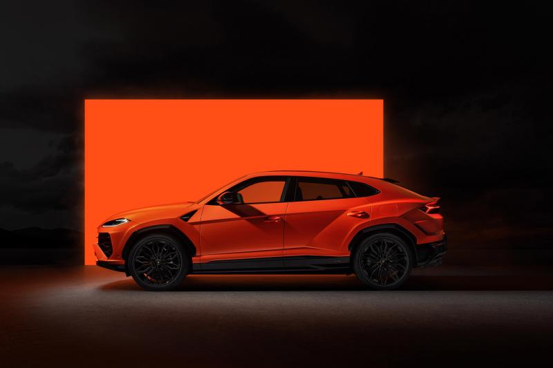  - Lamborghini Urus SE