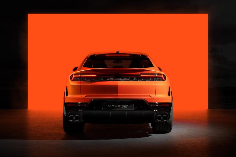  - Lamborghini Urus SE