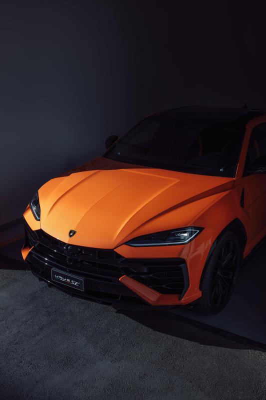  - Lamborghini Urus SE