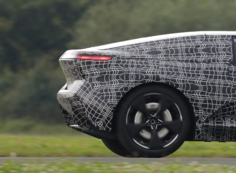  - Spyshot Neue Klasse V coupé BMW