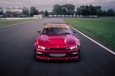 Ferrari "Nissan Mazda"