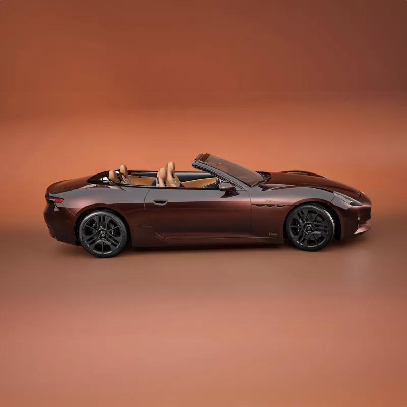  - Maserati GranCabrio Folgore Tignanello