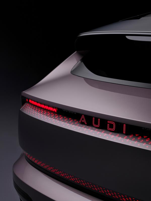  - AUDI E Concept